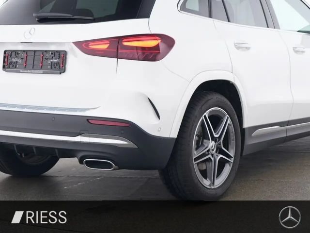 Mercedes-Benz GLA 200 ACC AUT Kam. KeyLess KlimaA LED LM PDC