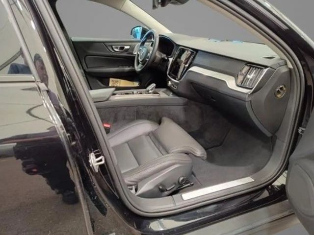 Volvo V60 Cross Country AWD Ultimate