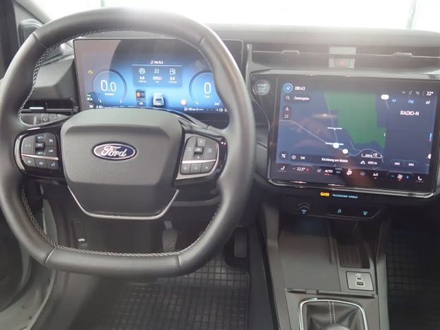 Ford Puma EcoBoost Titanium