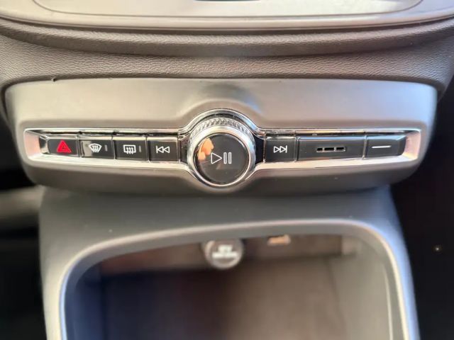 Volvo XC40 Core Momentum