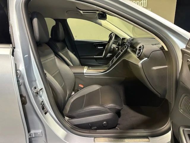 Mercedes-Benz C 220 AVANTGARDE C 220 d Estate