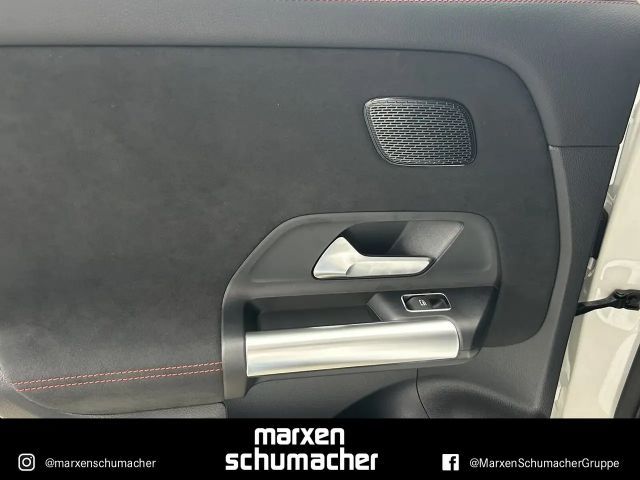 Mercedes-Benz EQA 300 4MATIC AMG Line