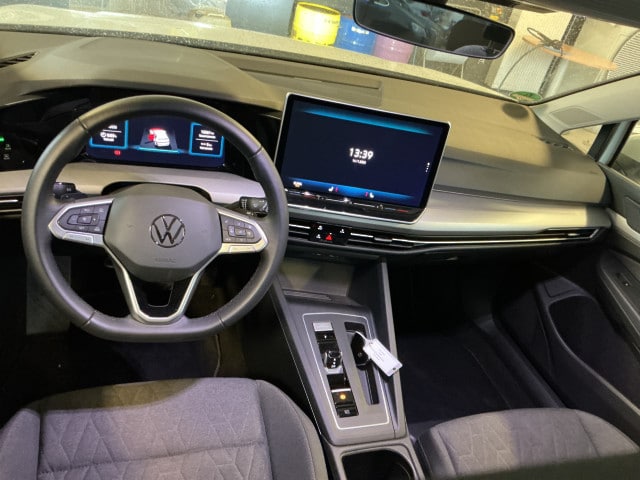 Volkswagen Golf 1.5 eTSI DSG Golf VIII