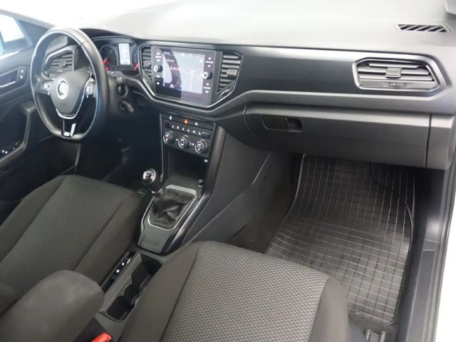 Volkswagen T-Roc 1,6 TDI SCR *NAVI, CARPLAY, PDC*