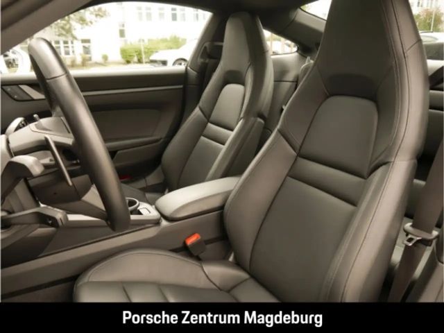 Porsche 992 Carrera Coupé