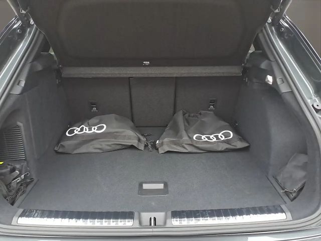 Audi Q3 Modell 2026 - eHybrid - nur € 53.999,-*