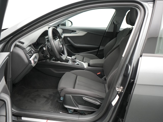 Audi A4 40 TFSI Avant Quattro S-Tronic