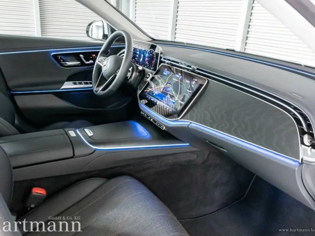 Mercedes-Benz E 200 AVANTGARDE Estate
