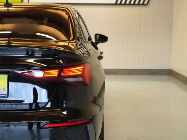 Audi A3 30 TDI S-Tronic Sedan