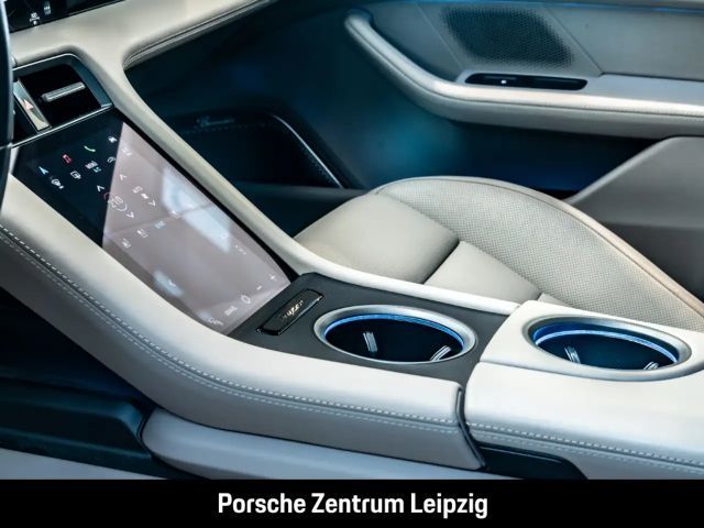 Porsche Taycan 4S Cross Turismo