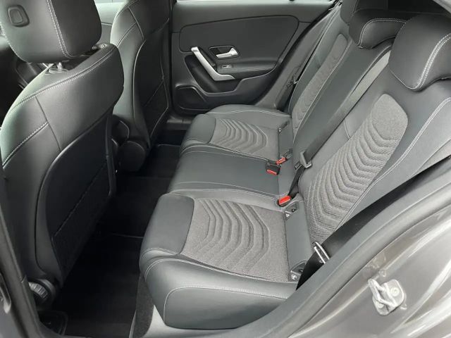 Mercedes-Benz A 180 Progressive