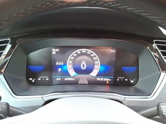 Volkswagen Touran 2.0 TDI DSG IQ.Drive