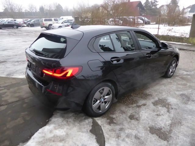 BMW 116 116d Sedan