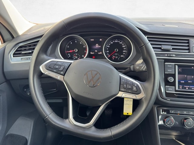 Volkswagen Tiguan Tiguan 1,5 TSI 6-Gang /AHK/Sitzhz/CarPlay/LED