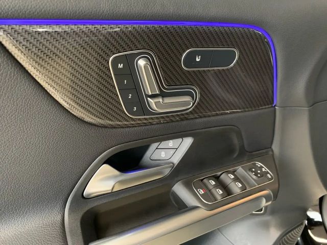 Mercedes-Benz GLB 220 4MATIC AMG Line