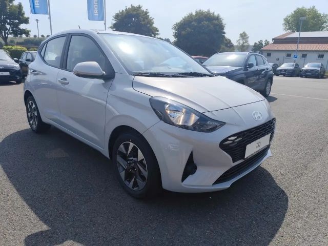 Hyundai i10 1.0 2WD Trend