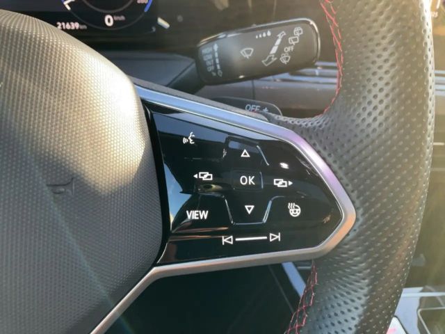 Volkswagen Golf 2.0 TSI Golf VIII