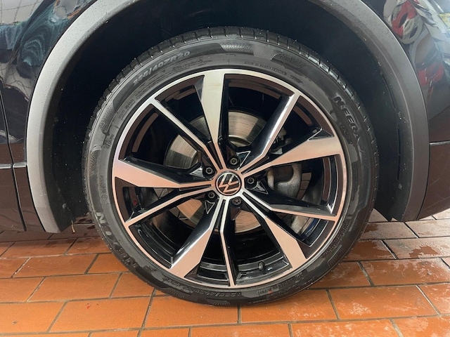 Volkswagen Tiguan 4Motion DSG R-Line