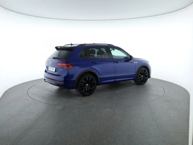 Volkswagen Tiguan 4Motion DSG R-Line