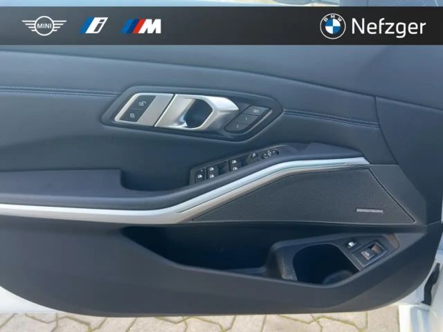 BMW 330 330e M-Sport Touring