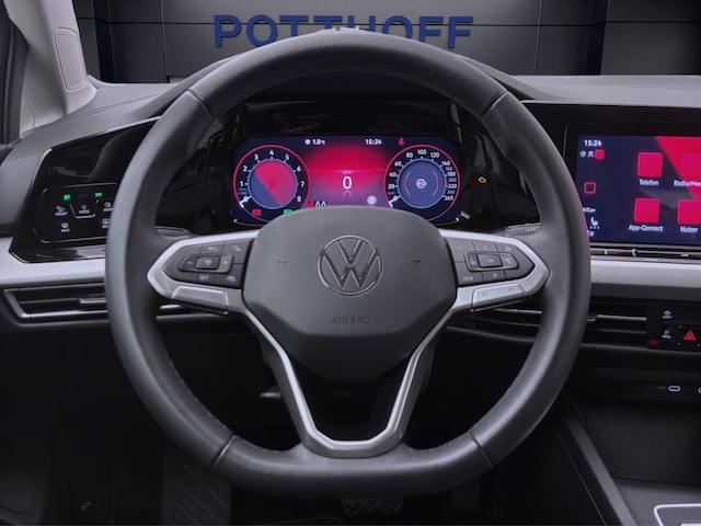 Volkswagen Golf 1.5 eTSI DSG Life Variant