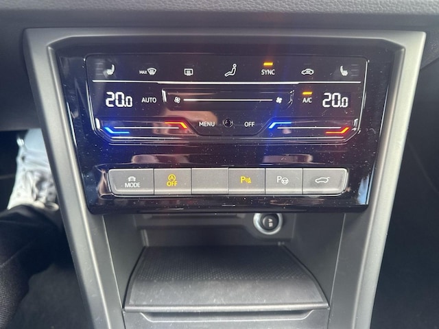 Volkswagen Touran 1.5 TSI DSG