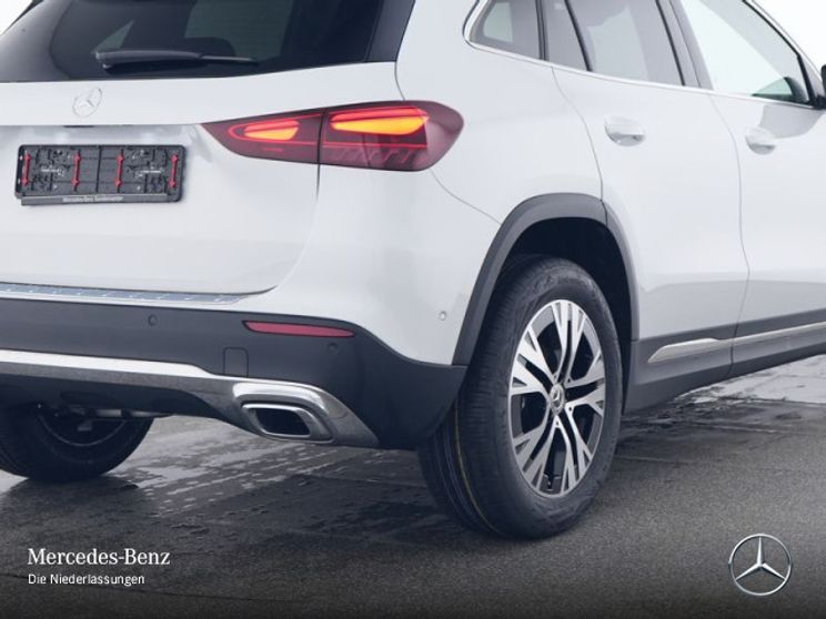 Mercedes-Benz GLA 180 Progressive