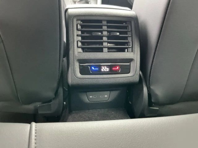 Volkswagen Golf Rabbit TSI