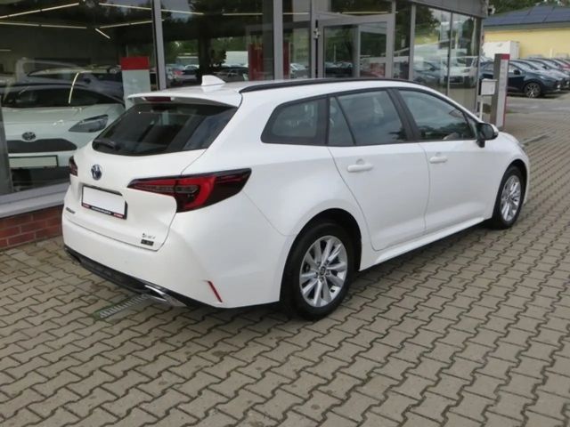 Toyota Corolla Business Hybride Touring