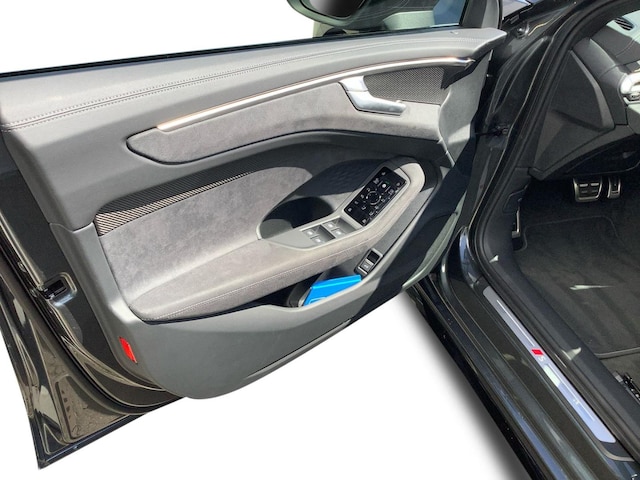 Audi A6 Avant Quattro S-Tronic