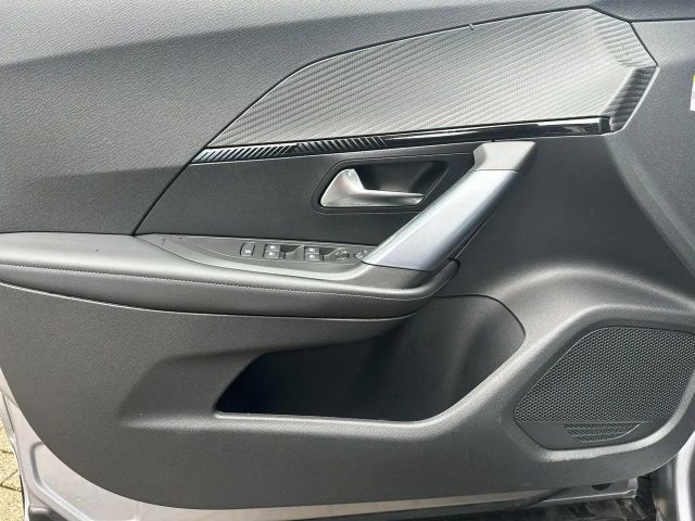 Peugeot E-2008 Allure Pack