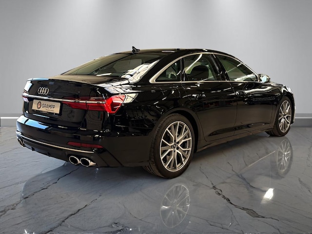 Audi S6 Quattro Sedan