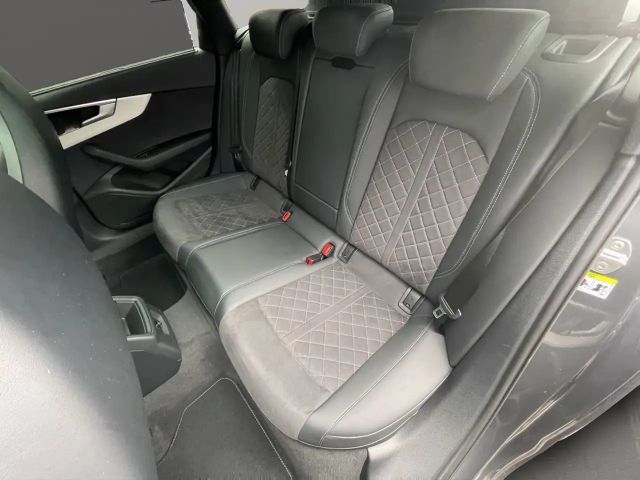 Audi A4 45 TFSI Avant Quattro S-Line