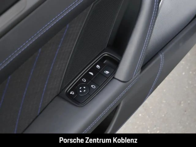 Porsche 992 Cabrio Carrera Turbo