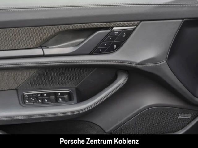 Porsche Taycan Turbo