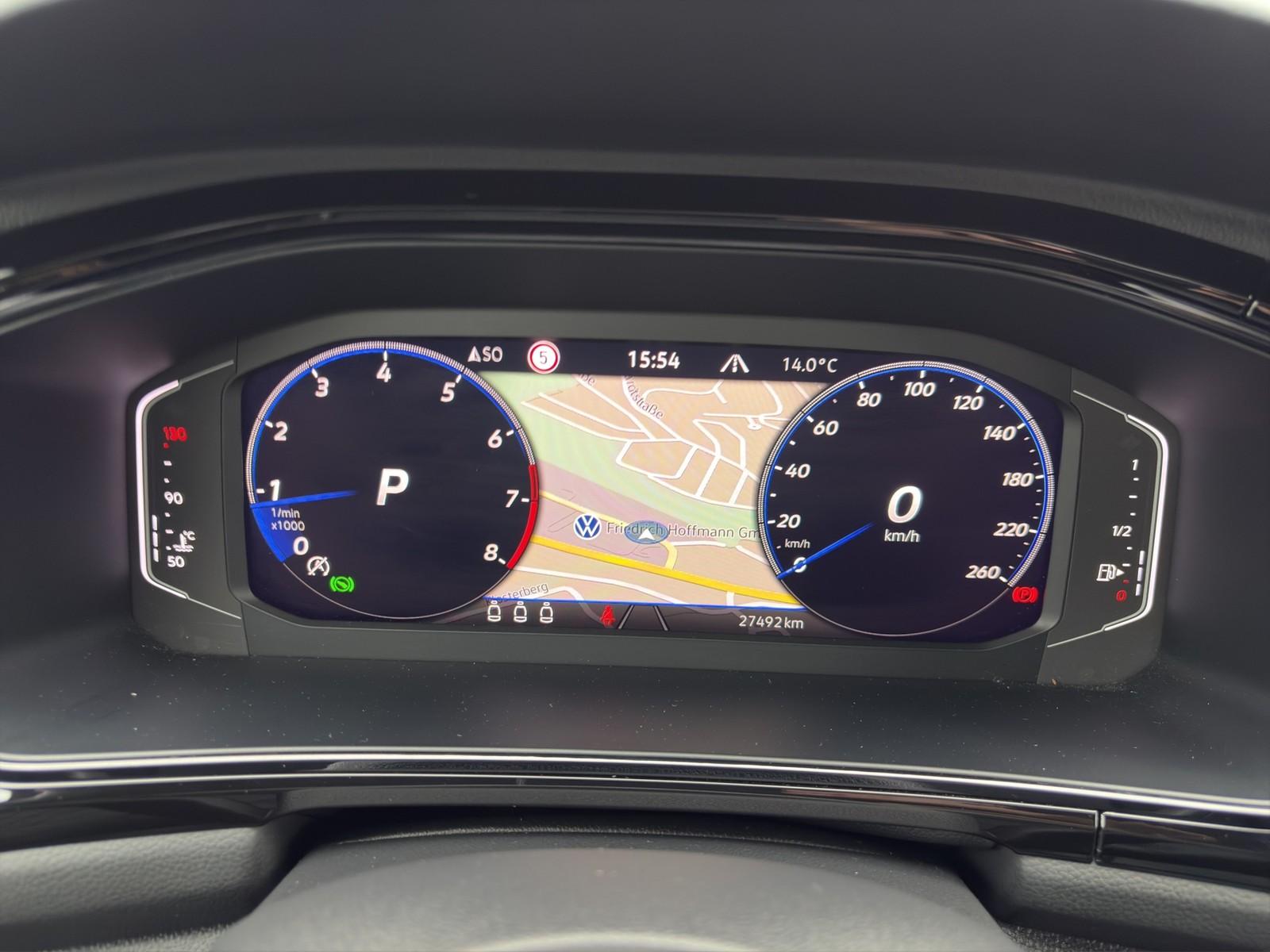 Volkswagen T-Roc 2.0 TSI DSG R-Line