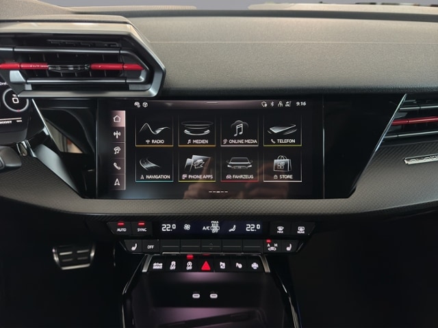 Audi RS3 Quattro S-Tronic Sedan