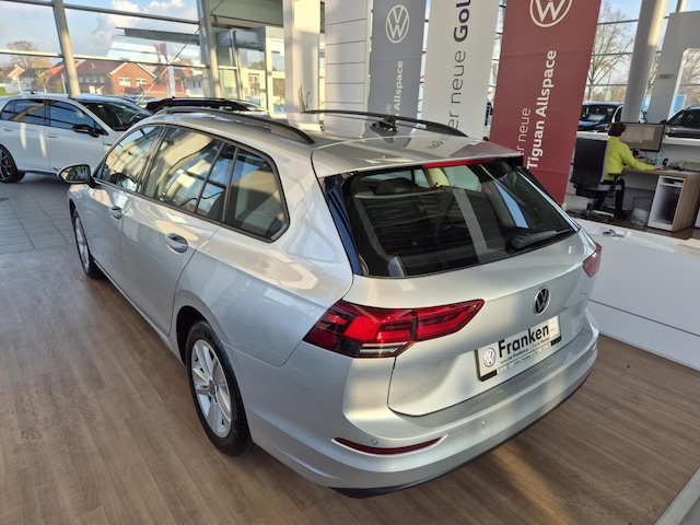 Volkswagen Golf 1.5 eTSI DSG Life Variant