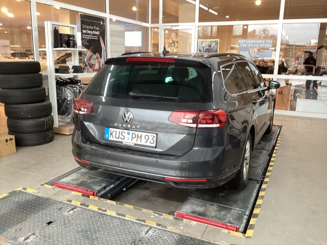 Volkswagen Passat 1.5 TSI Business DSG Variant