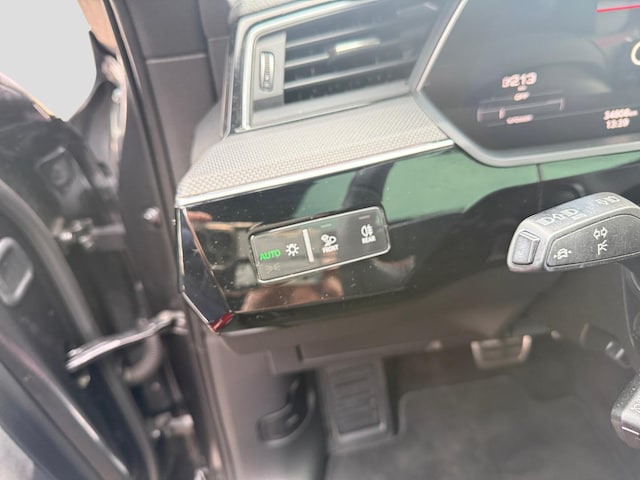 Audi Q8 e-tron 55 Quattro S-Line