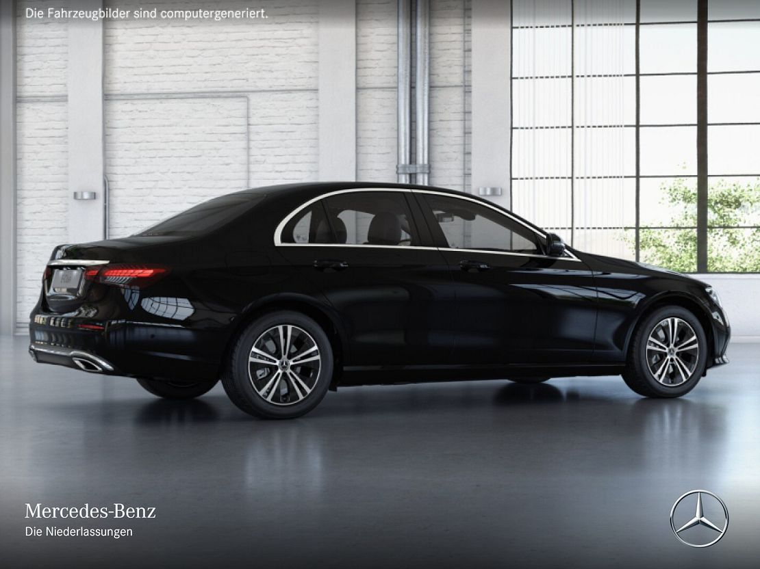 Mercedes-Benz E 200 AVANTGARDE Sedan