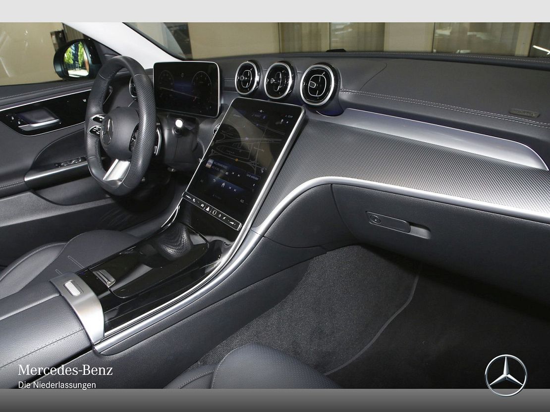 Mercedes-Benz C 180 AMG Line Sedan