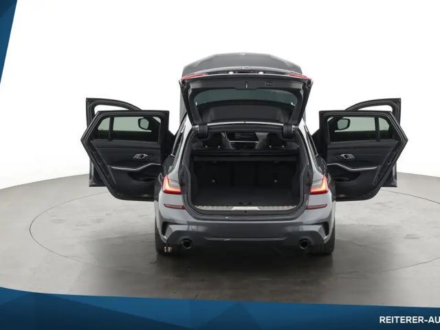 BMW 330 330e M-Sport xDrive