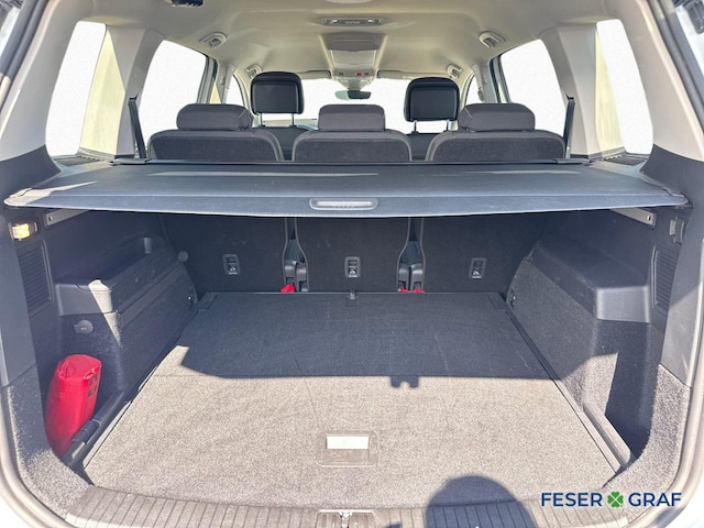 Volkswagen Touran 1.5 TSI IQ.Drive R-Line