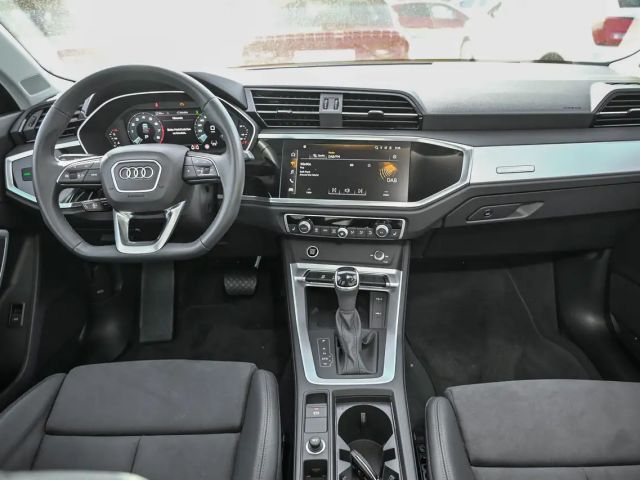 Audi Q3 35 TFSI S-Line