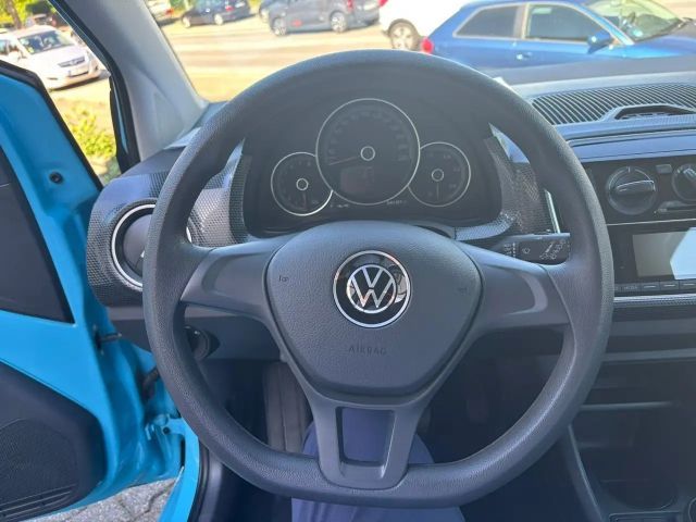 Volkswagen up! Move Move up!