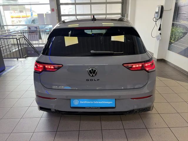 Volkswagen Golf 1.5 eTSI DSG