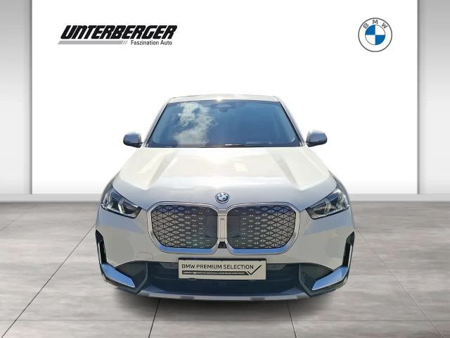 BMW iX1 xDrive30