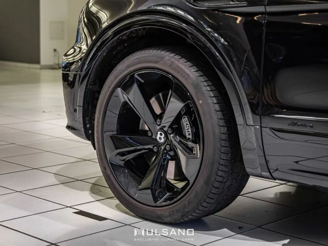 Bentley Bentayga EWB Azure First Edition BLACKLINE MULLI