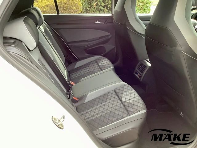 Volkswagen Golf 1.5 eTSI DSG IQ.Drive Style